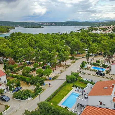 Bonihome Apartments Punat Exterior foto